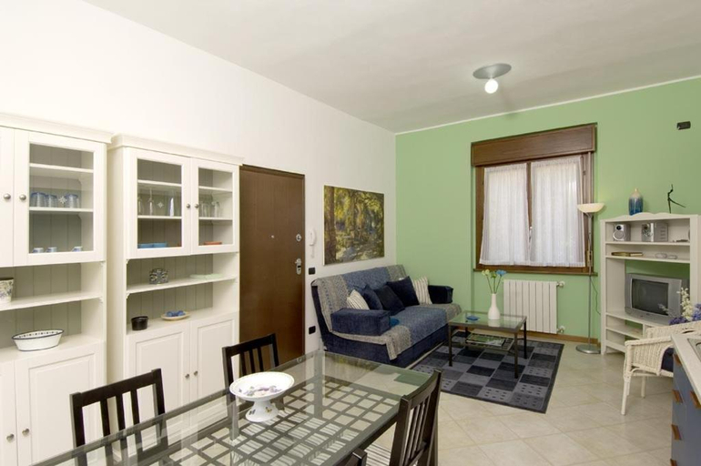 Others 2, Appartamenti Villa Anna, Milano