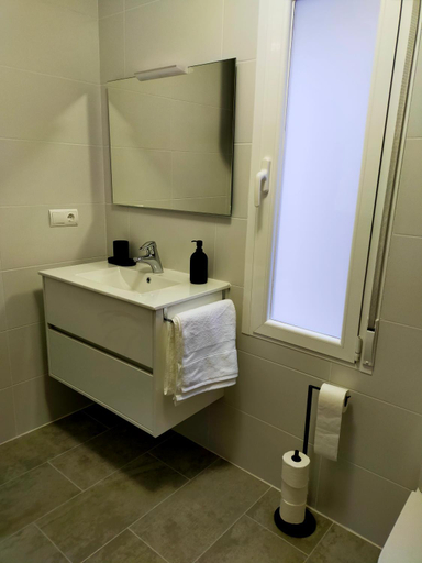 Bathroom 3, Apartamento en el casco antiguo de Ponferrada - MOKLIN, León