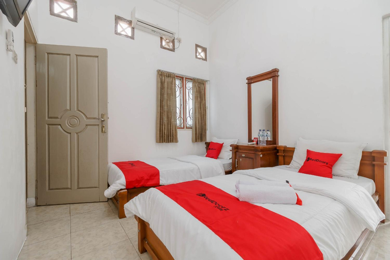 Bedroom 8