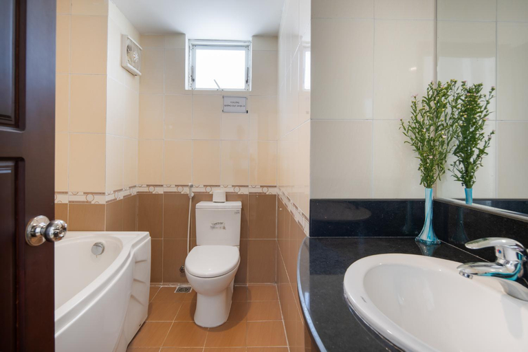 Bathroom 9