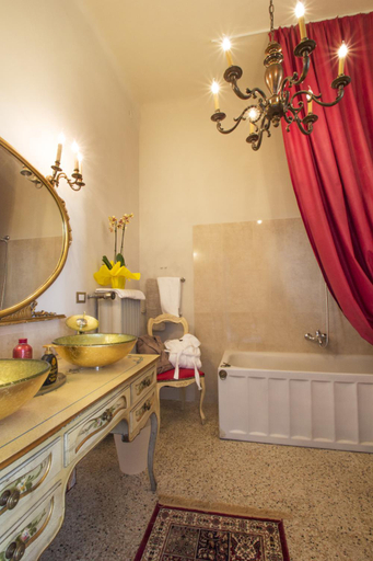 Bathroom 1, Piazza Venezia Le Camere, Trieste