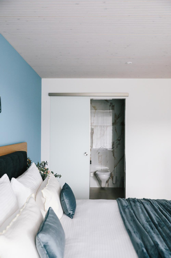 Bedroom 15