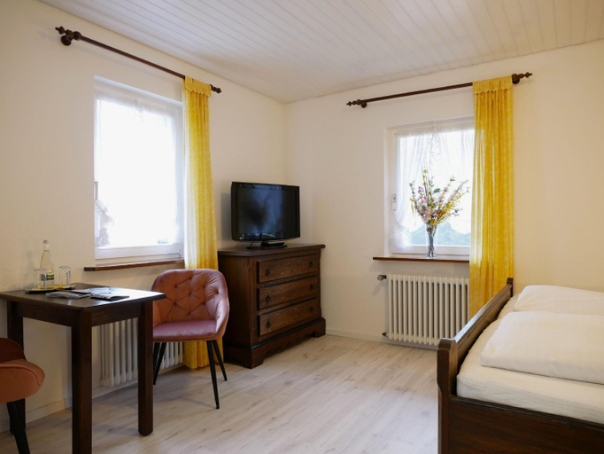 Bedroom 3, Seebach-Hotel, Ortenaukreis