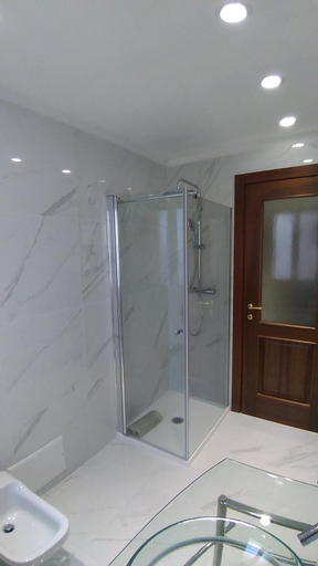 Bathroom 4
