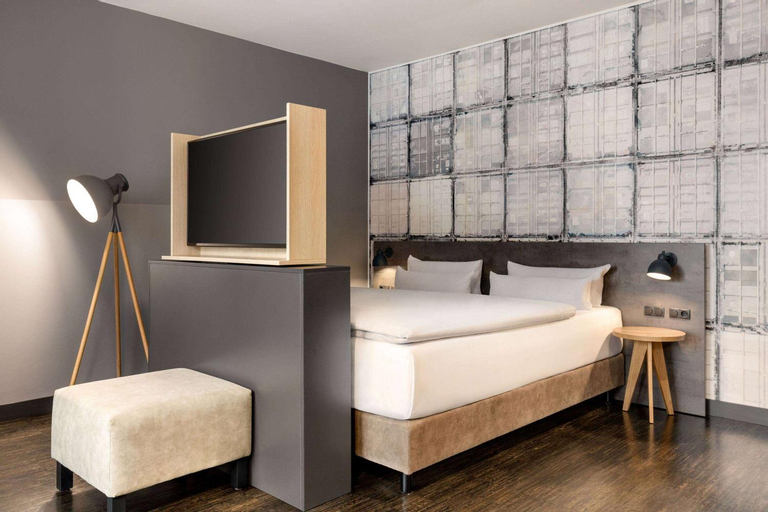 Bedroom 21