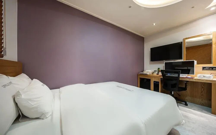 Bedroom 2, Zavolle Hotel, Suwon