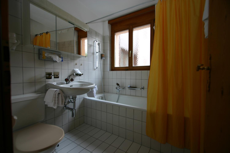 Bathroom, Hotel Postli, Maloja