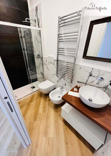Bathroom 5, Palazzo Raffaella Casa vacanze, Viterbo