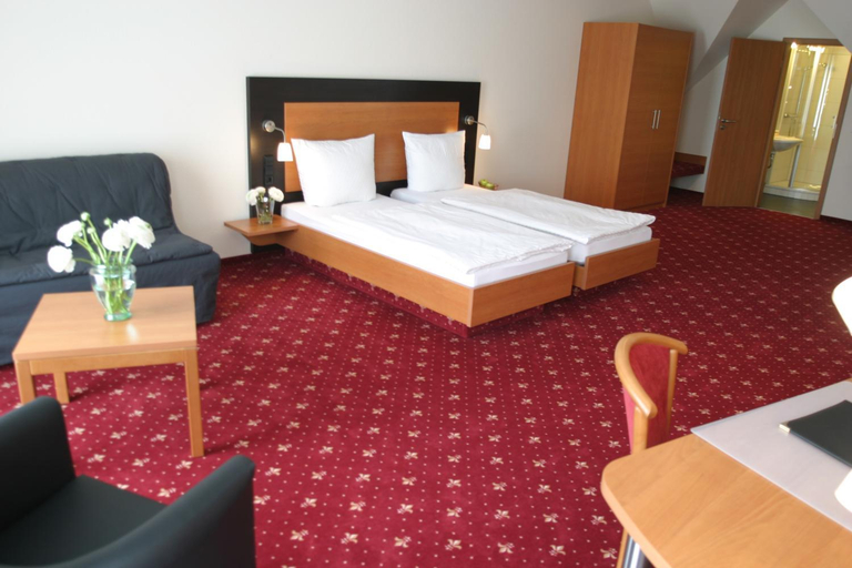 Bedroom 3, Hotel zum Rossel, Germersheim