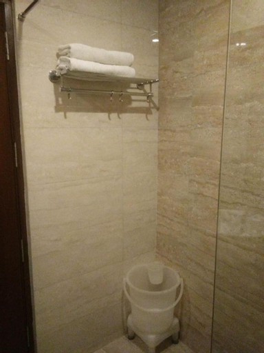 Bathroom 4