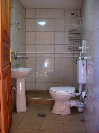 Bathroom 2, Guesthouse Planinarski dom Neviđen'o