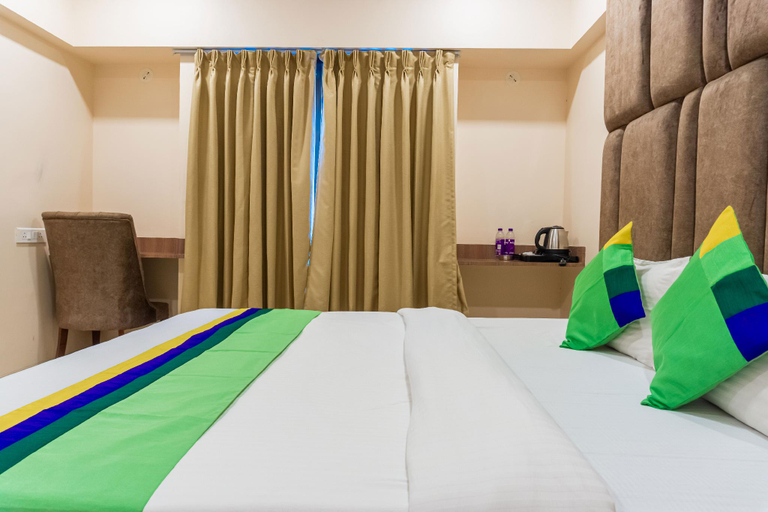 Bedroom 2, Itsy Hotels Blossom – Viman Nagar, Pune