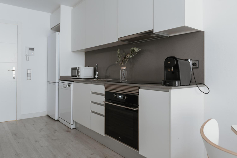 Kitchen 2, Apartamentos Espai Progres by Be Barcelona, Barcelona