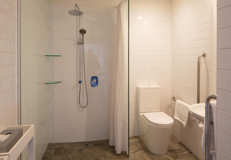 Bathroom 5, Villa Del Lago Hotel, Queenstown-Lakes