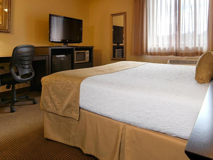 Bedroom 18