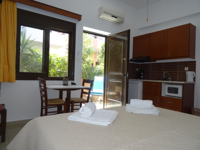 Bedroom 5, Lito Apartments Paleochora, Crete