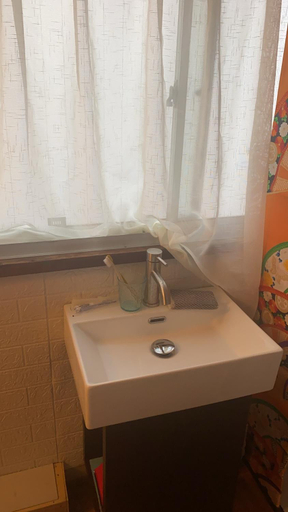 Bathroom 3, 辣椒民宿, Taitō