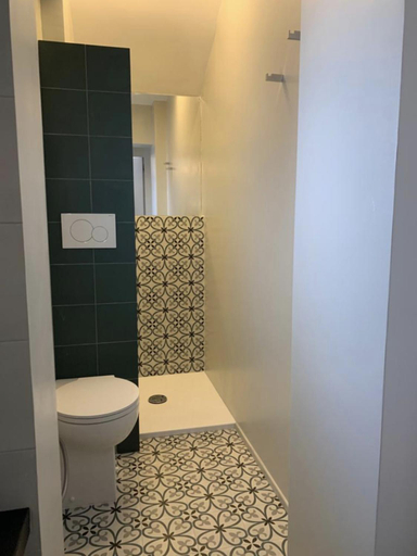 Bathroom, Carlo Alberto Room, Brindisi