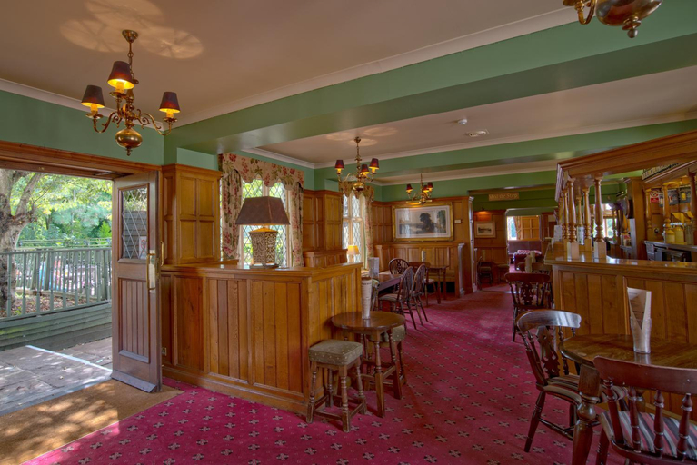 Food & Drinks, Rose of York, London