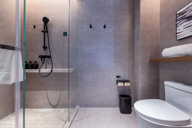 Bathroom 4