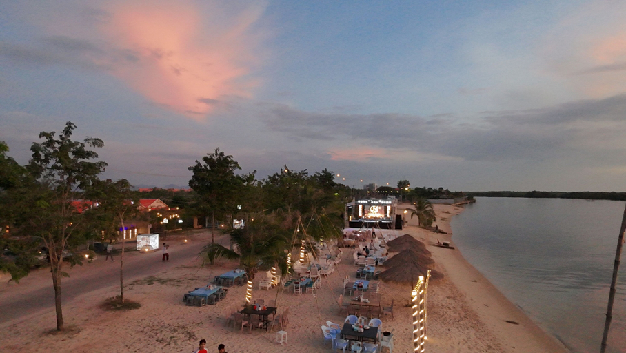Others 5, The last beach House, Kampot