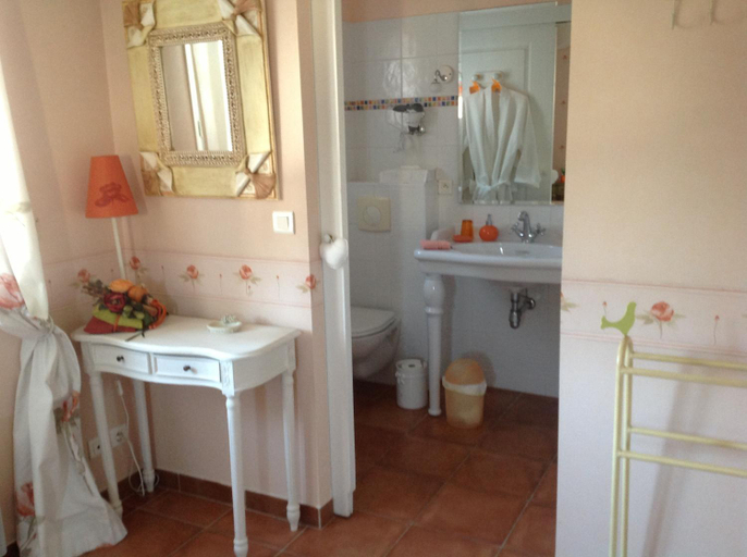 Bathroom 4, La Villa Rosalie, Bouches-du-Rhône
