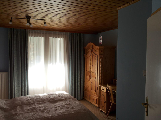 Others 3, Alpenpension, Liezen