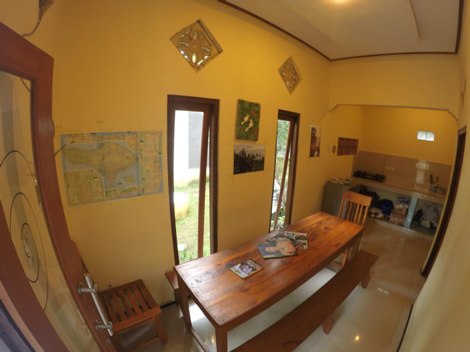 Dining Room 16
