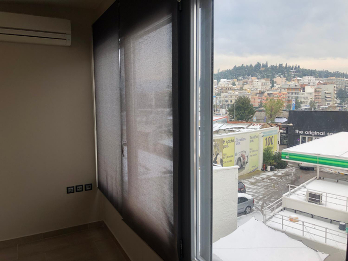 Others 5, roomotel.com, Central Greece
