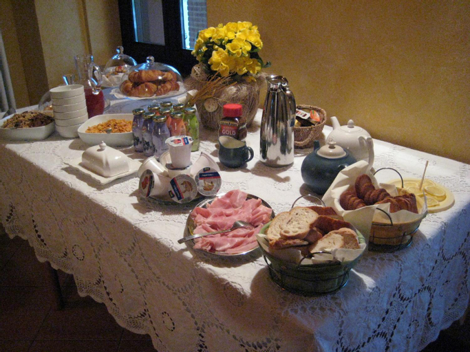 Food & Drinks 5, B&B Castelvecchio, Asti
