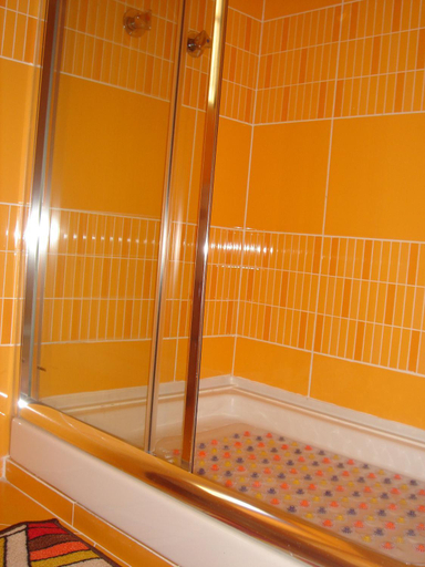 Bathroom 3, Baixa GuestHouse, Lisbon