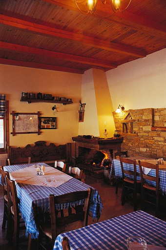 Food & Drinks 4, Petrini Gonia, East Macedonia and Thrace