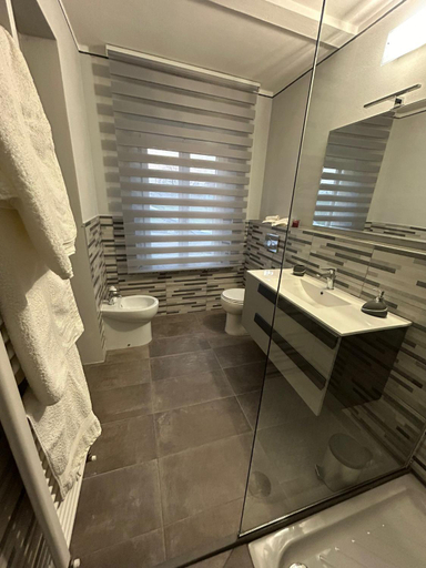 Others 5, B&B Il Gelsomino, Parma