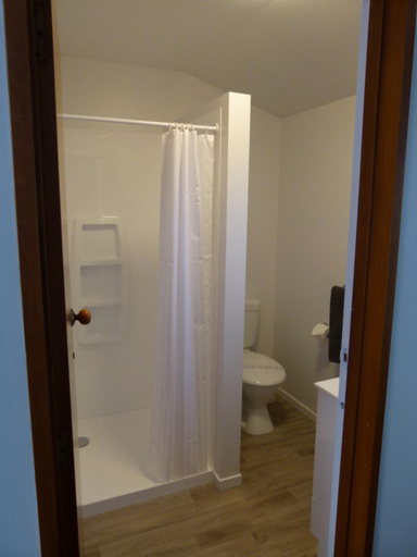 Others 4, Centennial Court Hotel, Central Otago