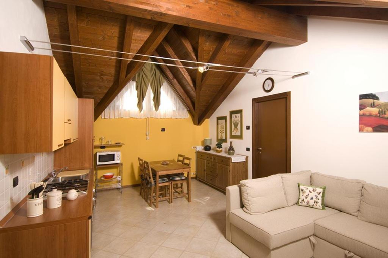 Others 1, Appartamenti Villa Anna, Milano
