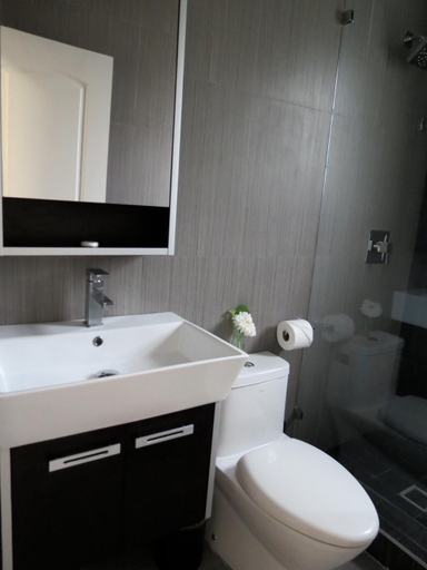 Bathroom 3, Harding Boutique Apartments, Miami-Dade