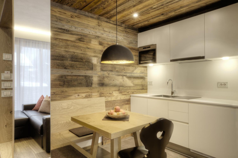 Others 3, Residence Villa Calluna, Bolzano