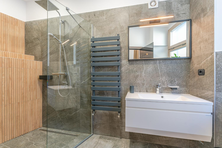 Bathroom 3, premium suites Postavarului, Brasov