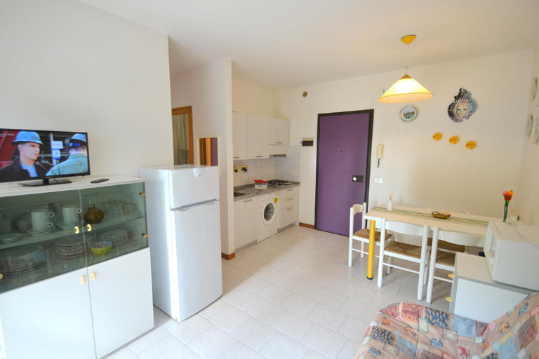 Others 3, One bedroom flat with balcony next to the sea, Venezia