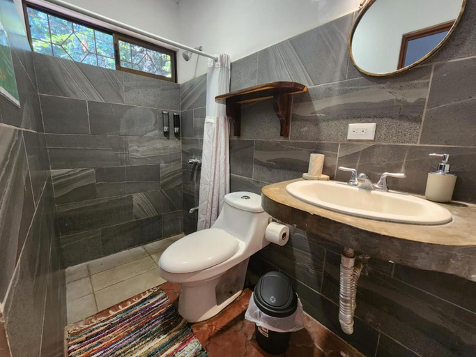Bathroom 3, Villas Pura Vibra, Santa Cruz