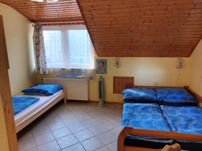 Others 2, Szeplak apartman, Siófok