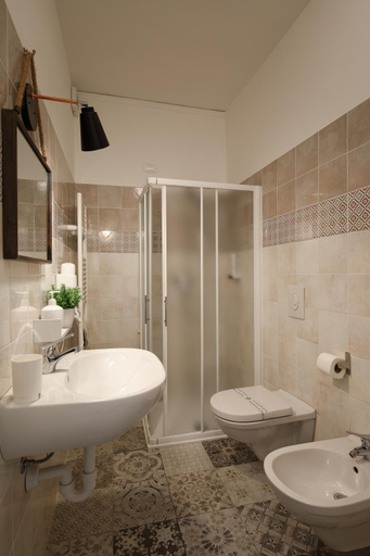 Others 5, InGarda Rooms, Verona