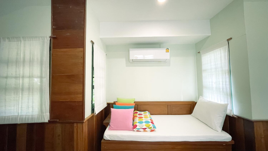 Bedroom 18
