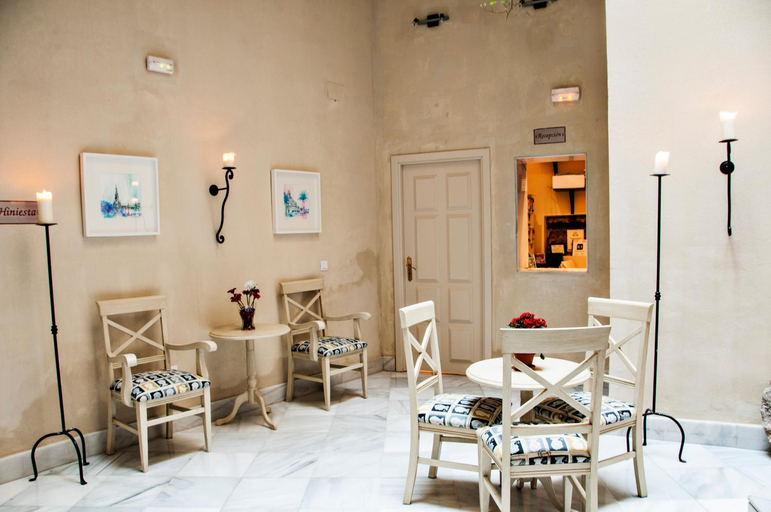 Food & Drinks 5, Hostal Callejon del Agua, Sevilla