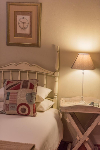 Others 5, Chateau B&B, Gert Sibande