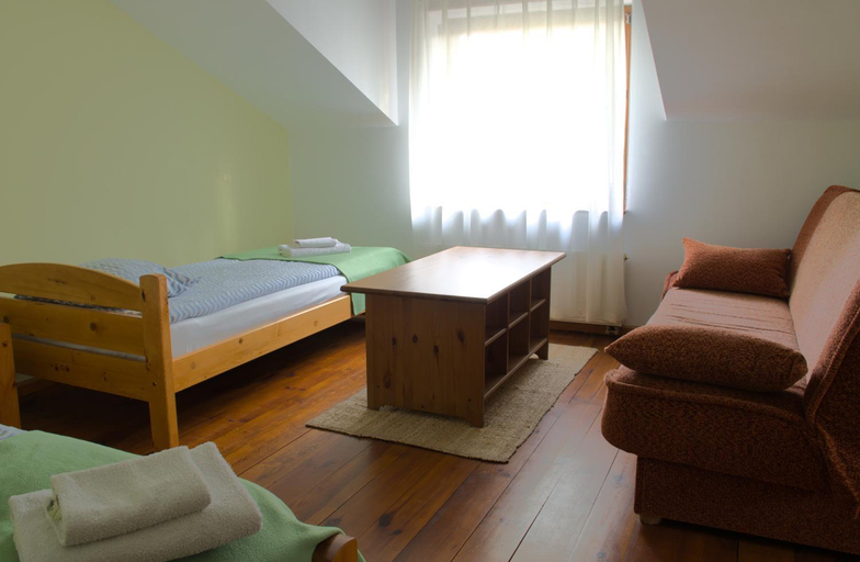 Bedroom 10