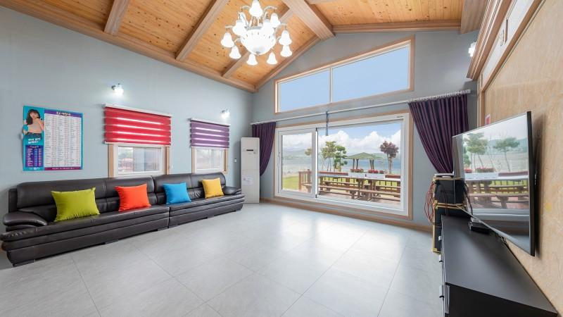 1, Daebudo Bluearia Pension, Hwaseong