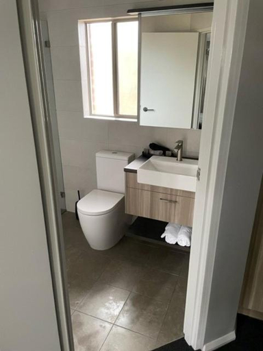 Bathroom 5, Murrumbateman Country Inn, Yass Valley