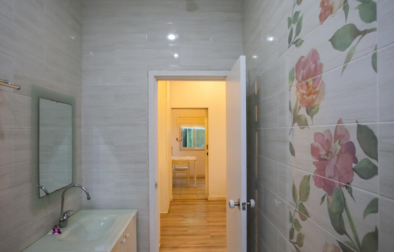 Bathroom 2, Pamoni, Ko Samui