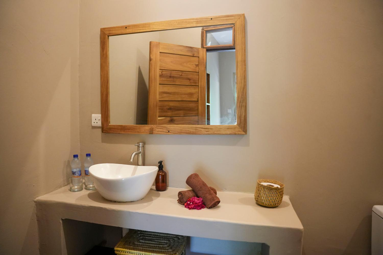 Bathroom 3, Kendwa Breeze Bungalows, Kaskazini 'A'